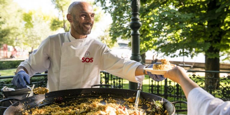 Around the World with 10 Chambers