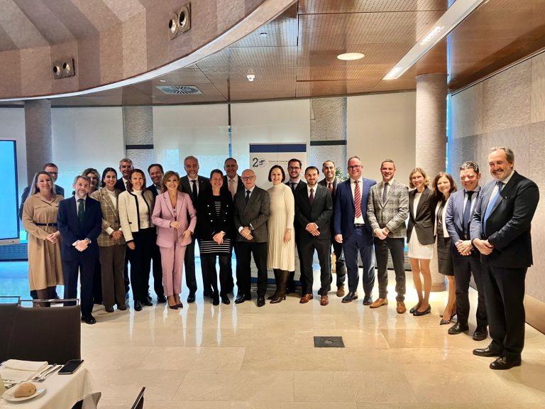 Almuerzo de Año Nuevo con el Embajador